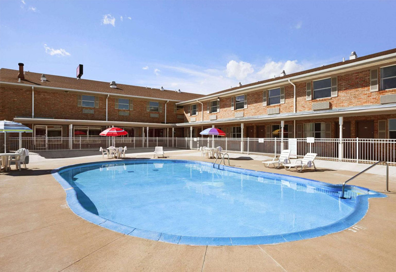 Ramada Hotel-Daviana Group