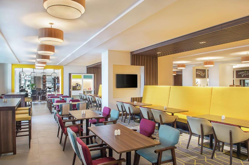 Hampton by Hilton-Daviana Group