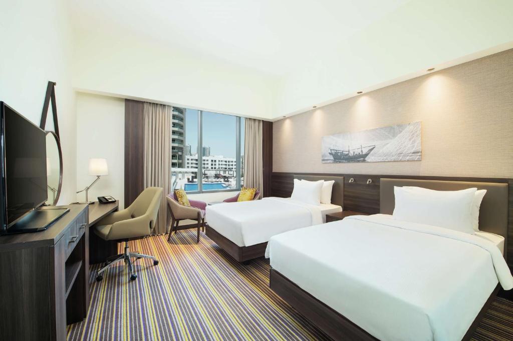 Hampton by Hilton-Daviana Group