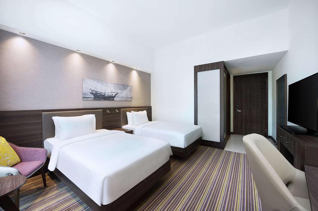 Hampton by Hilton-Daviana Group