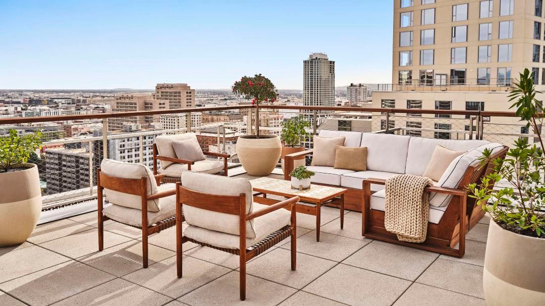 Conrad Los Angeles-Daviana Group Conrad Los Angeles-Daviana Group