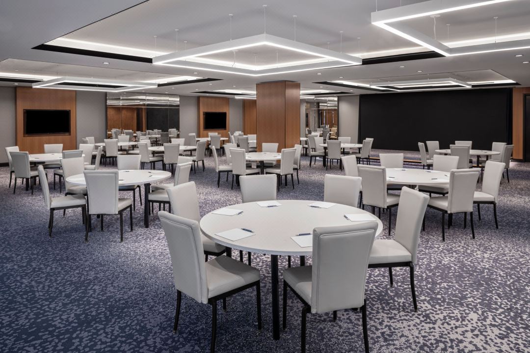 Four Points by Sheraton Flushing-Daviana Group Four Points by Sheraton Flushing-Daviana Group
