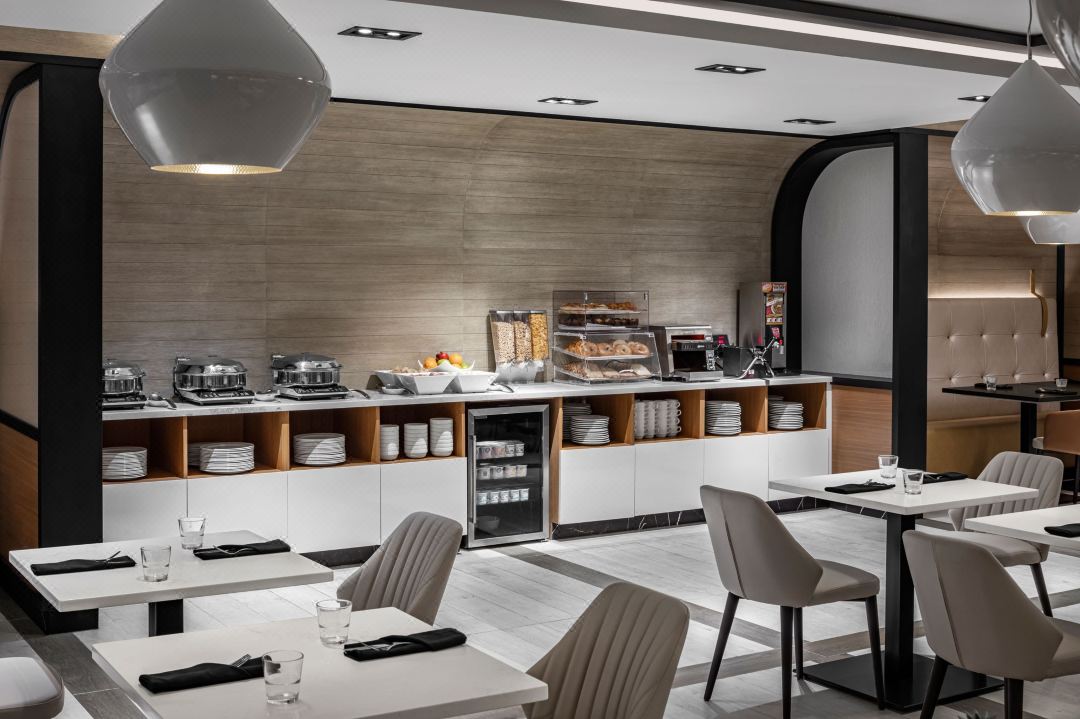 Four Points by Sheraton Flushing-Daviana Group Four Points by Sheraton Flushing-Daviana Group