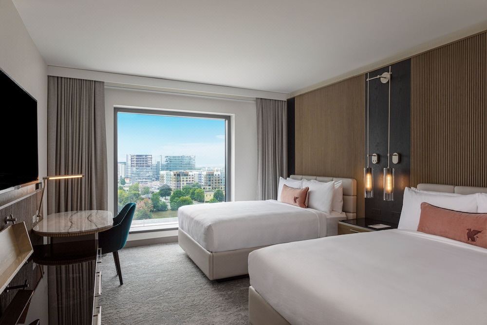 JW Marriott Charlotte-Daviana Group