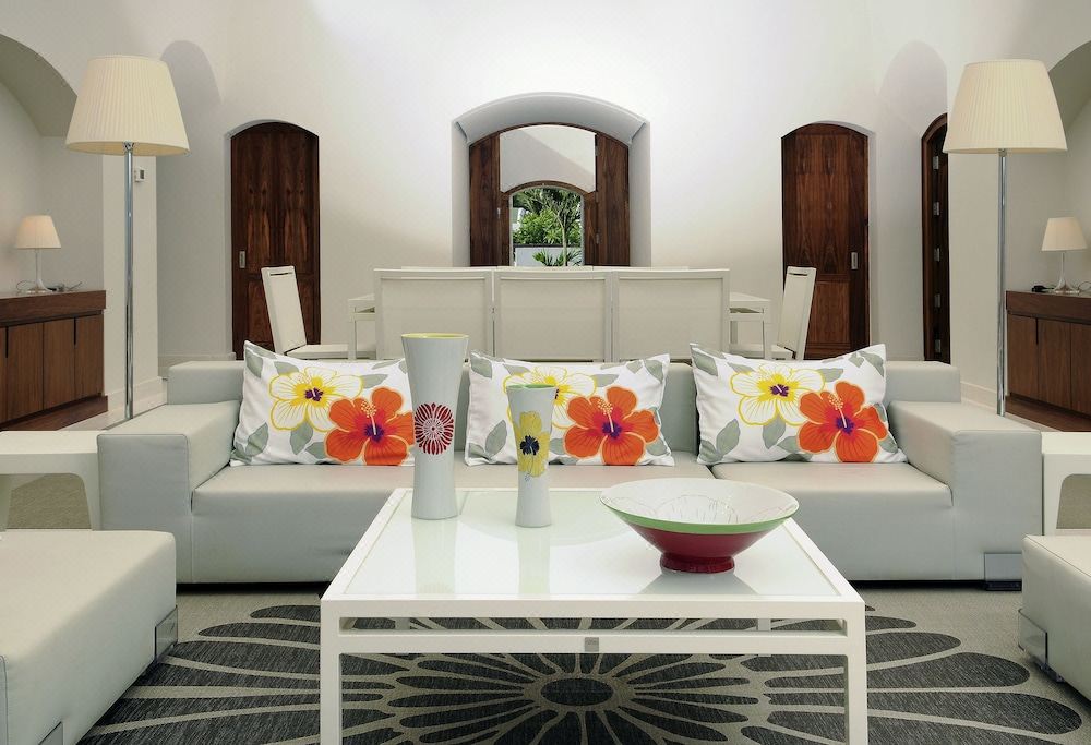 SO Sofitel Mauritius-Daviana Group SO Sofitel Mauritius-Daviana Group