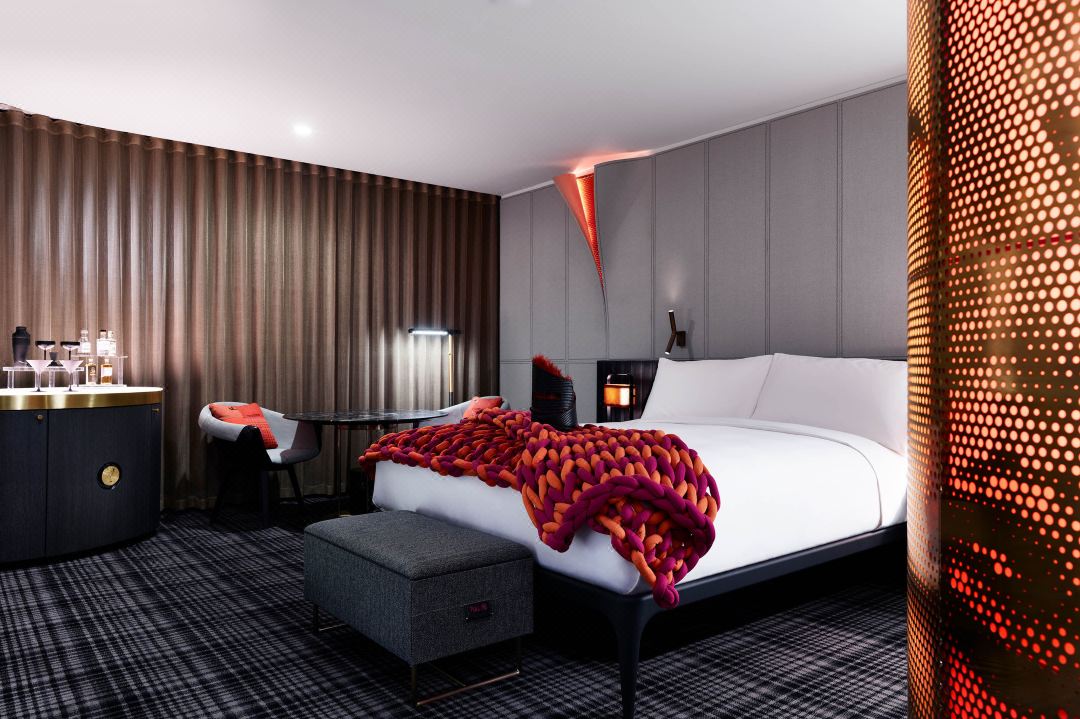 W Melbourne-Daviana Group W Melbourne-Daviana Group