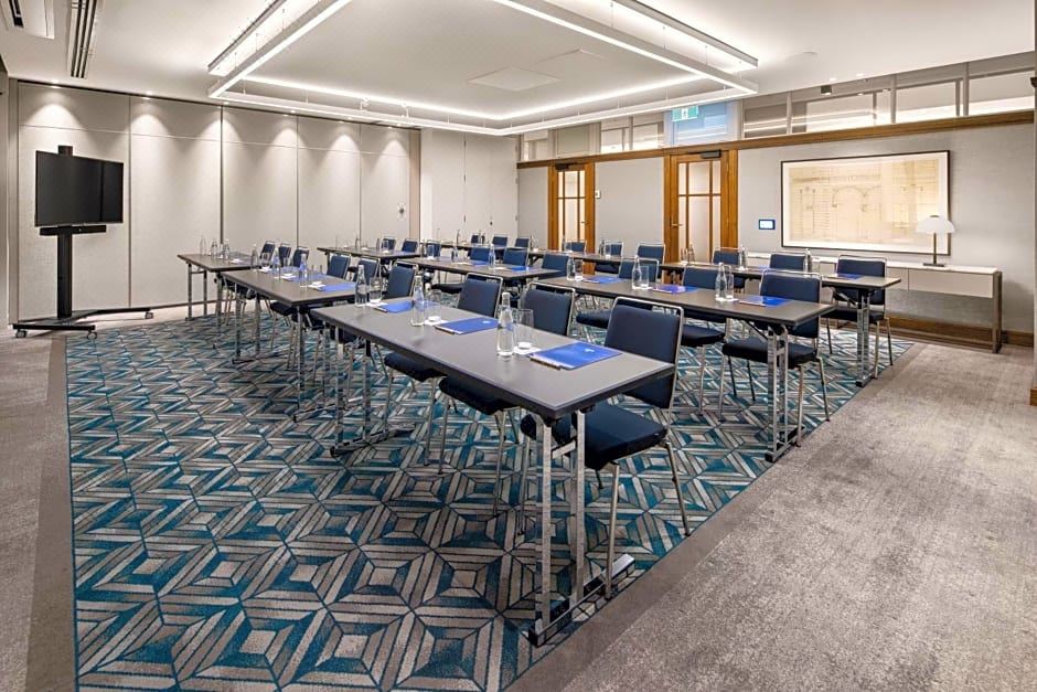 Hilton Melbourne Little Queen St-Daviana Group Hilton Melbourne Little Queen St-Daviana Group