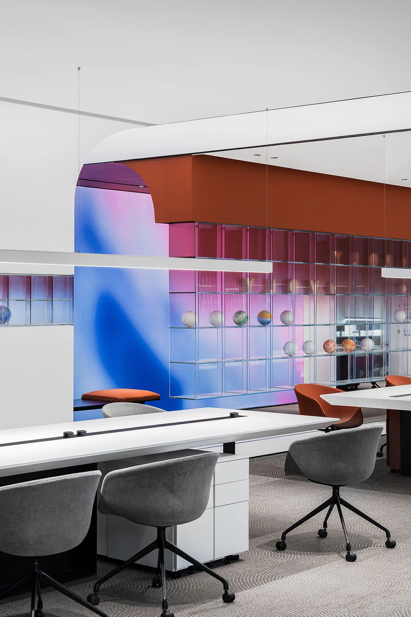 POLY VOLY Office-Daviana Group POLY VOLY Office-Daviana Group