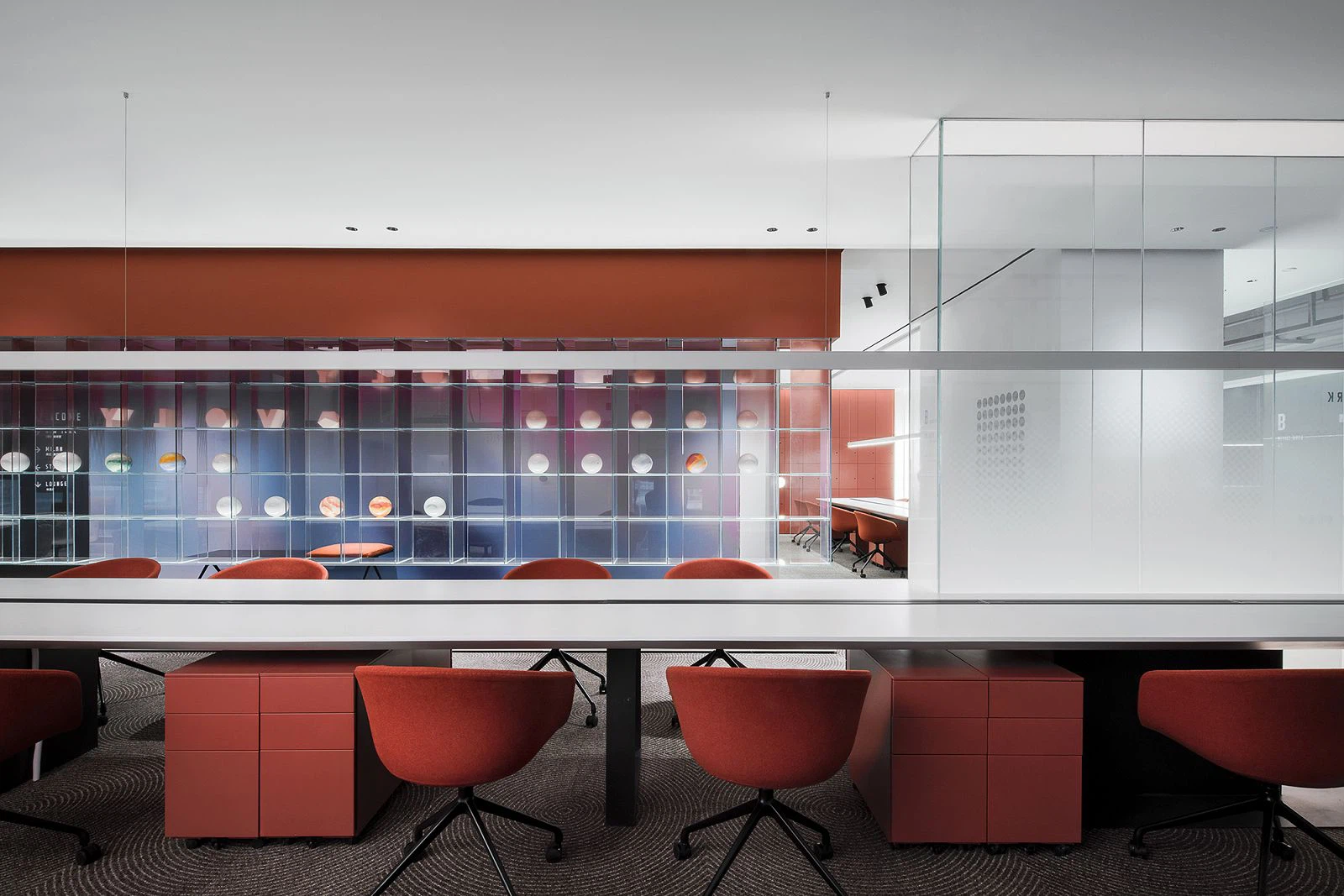 POLY VOLY Office-Daviana Group POLY VOLY Office-Daviana Group
