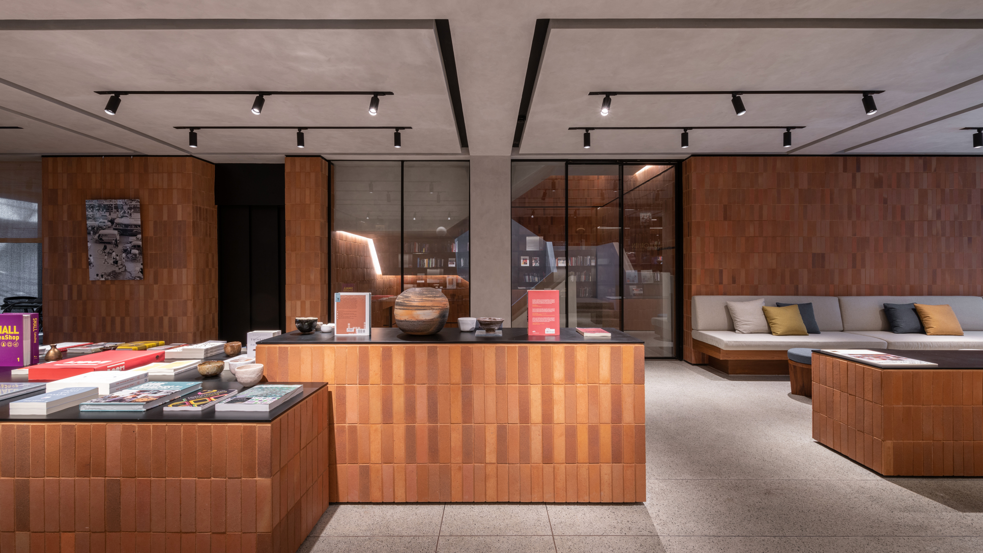 Central The Original Store-Daviana Group Central The Original Store-Daviana Group