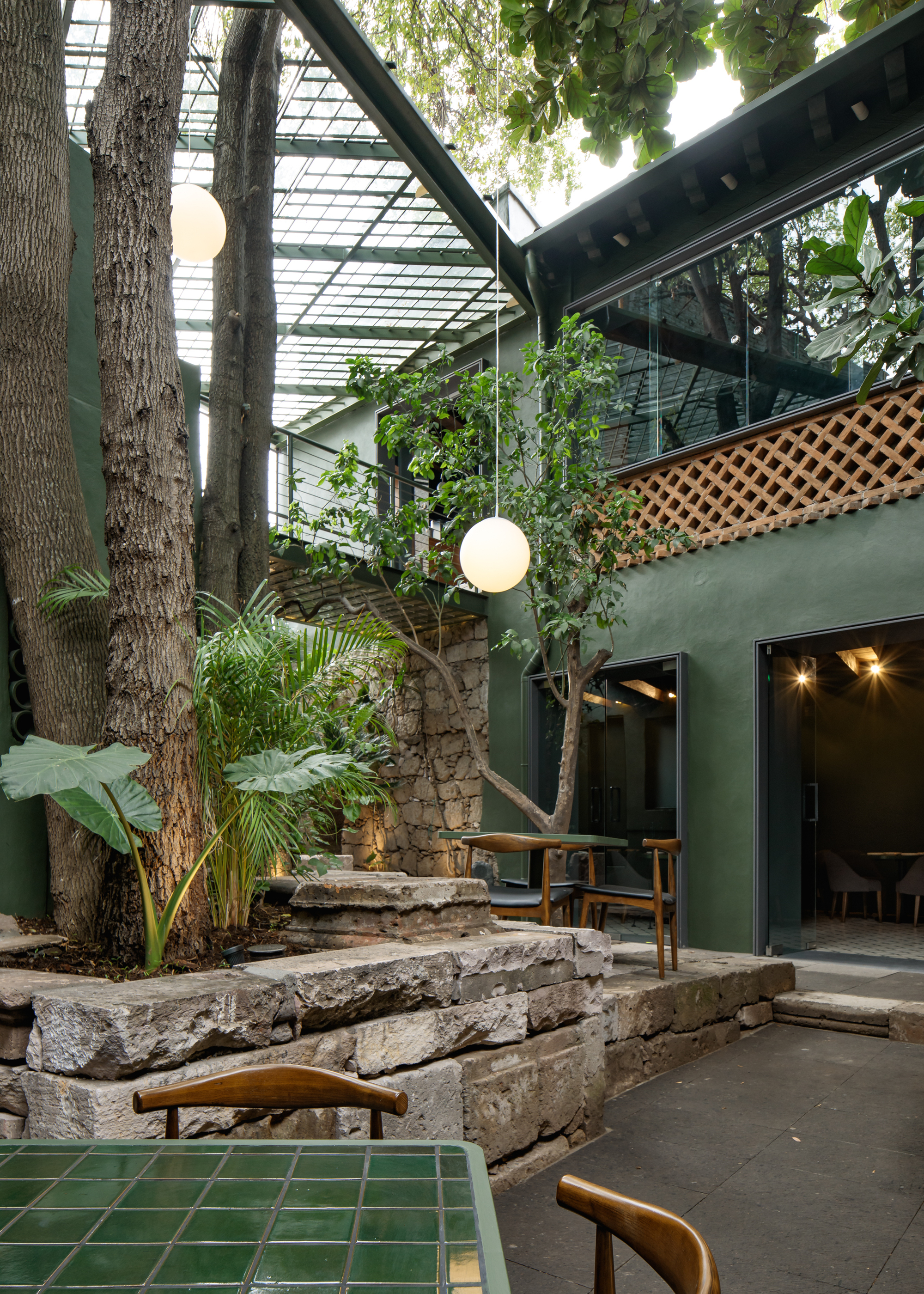 Daniela Bucio作品：Sistos Santomate Restaurant