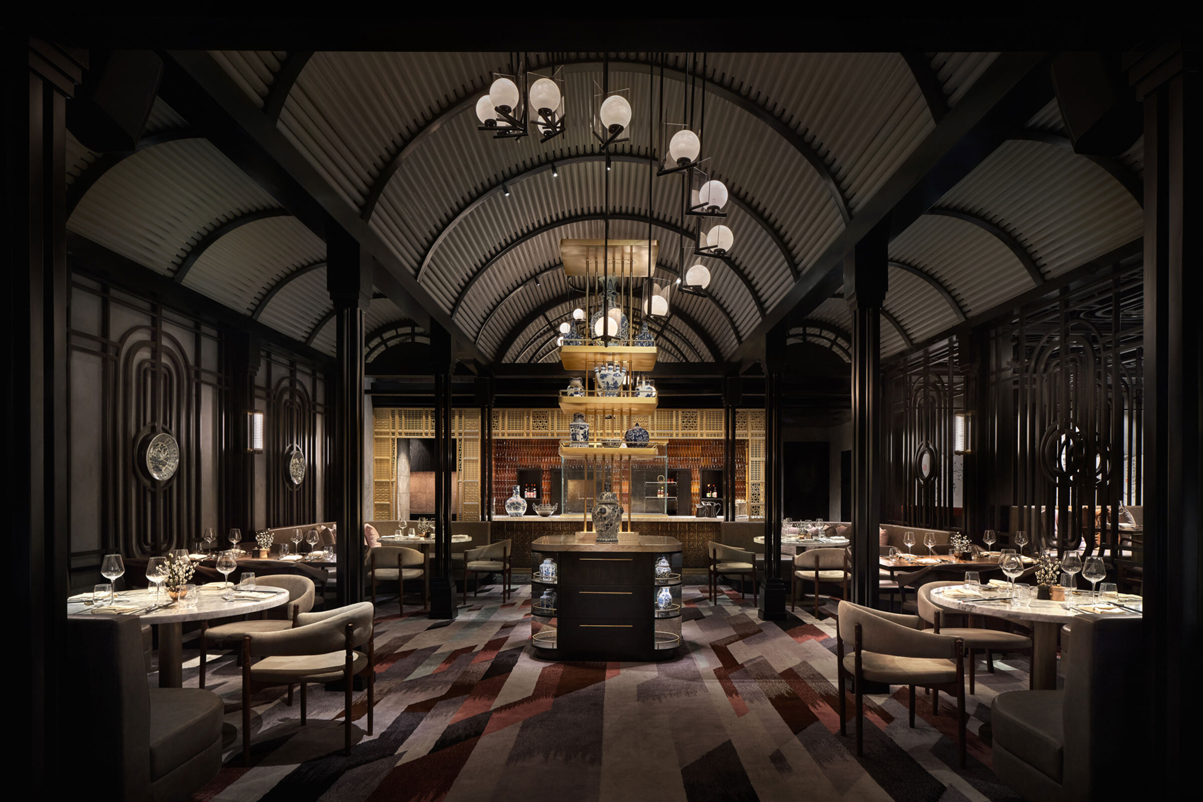 Swissôtel Jakarta Restaurant-Daviana Group Swissôtel Jakarta Restaurant-Daviana Group