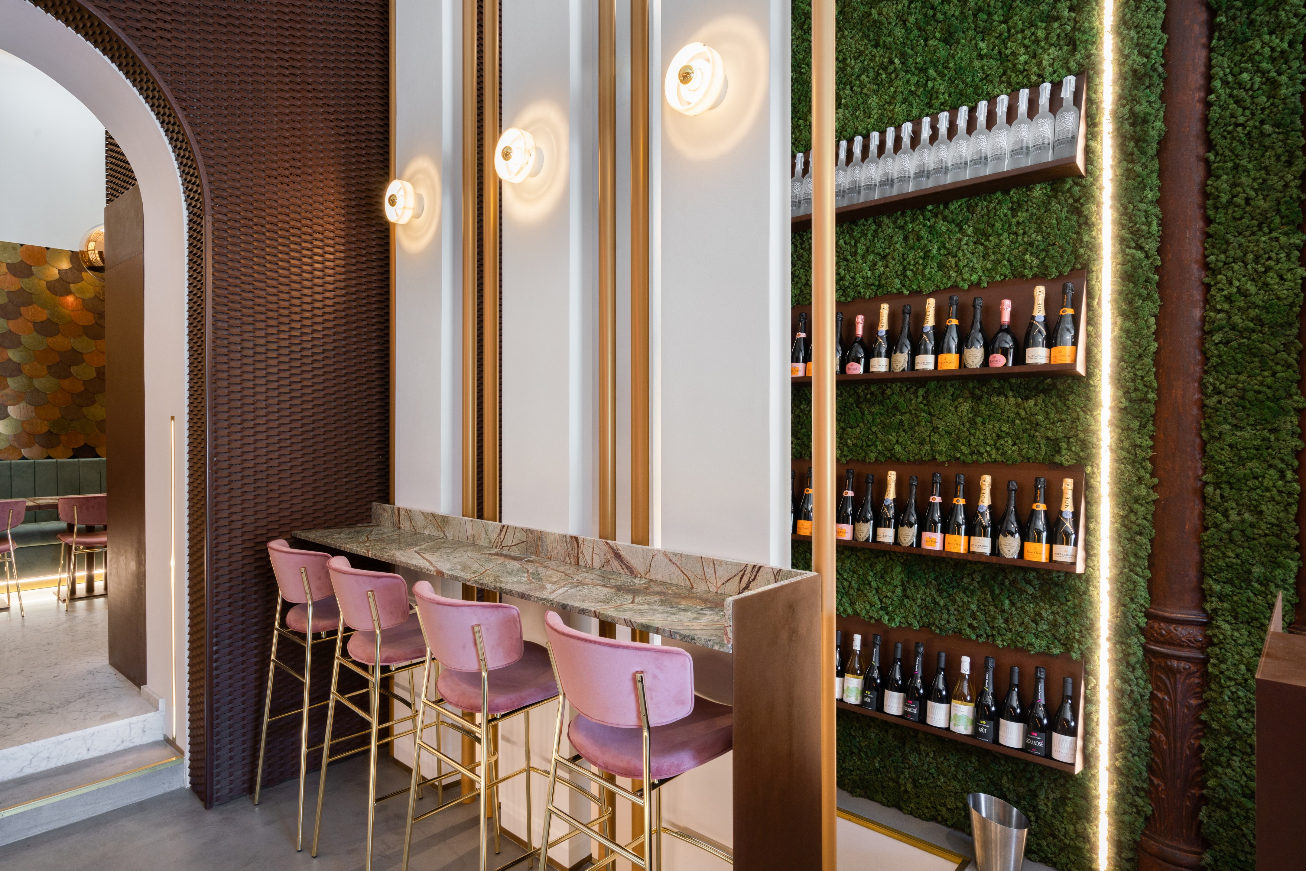 Crudo Sushibar-Daviana Group