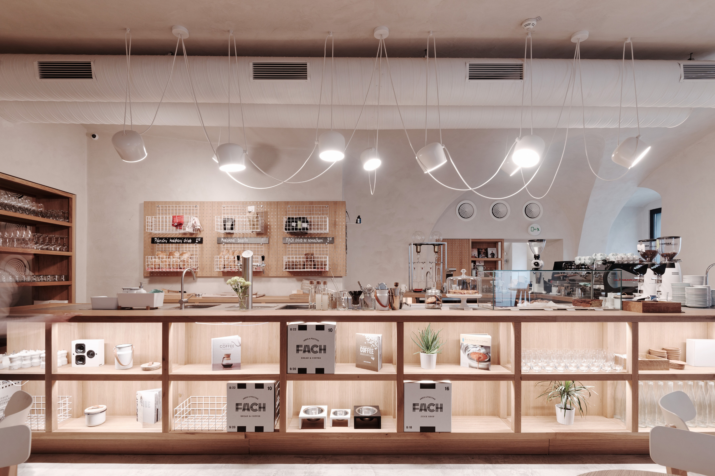 Fach Restaurant-Daviana Group