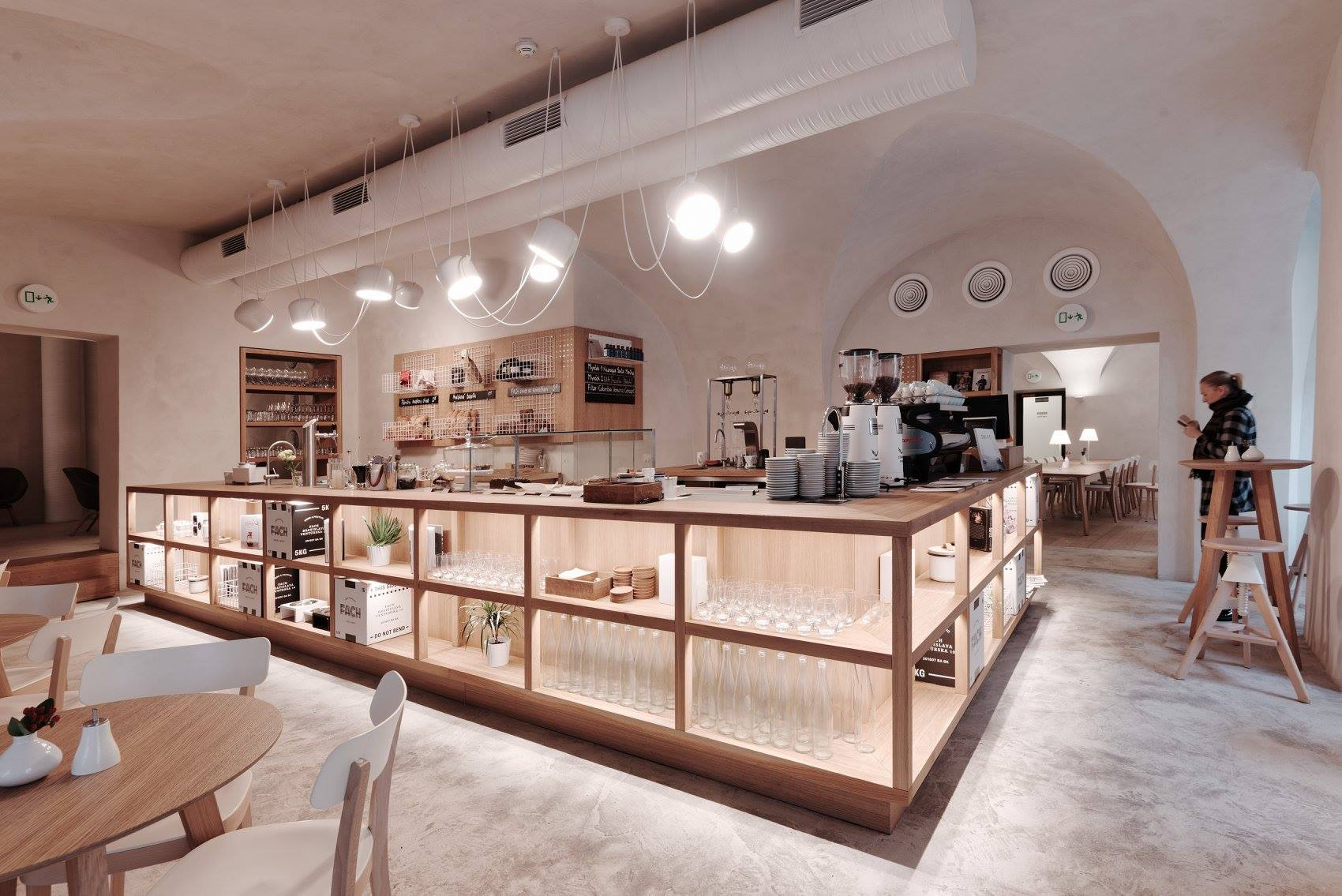 Fach Restaurant-Daviana Group