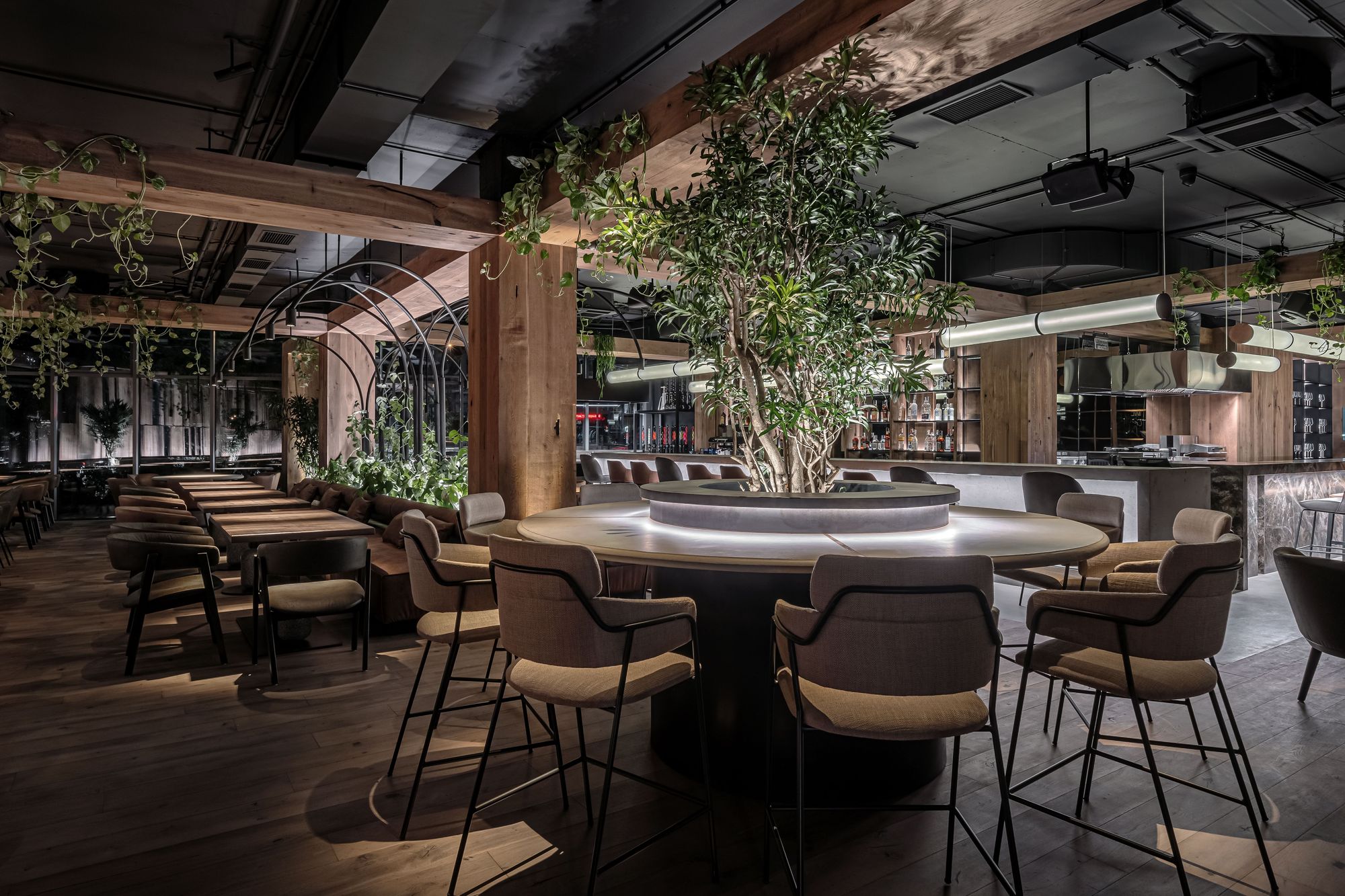 Par Bar 3 Restaurant-Daviana Group