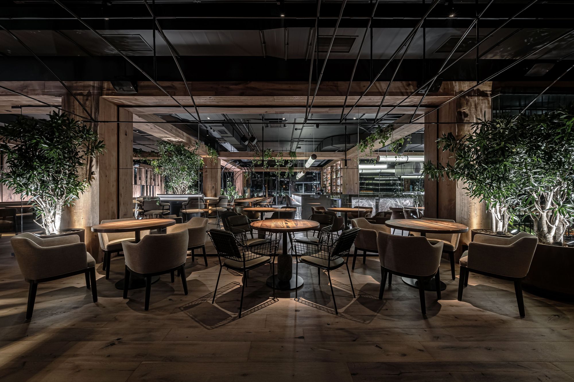 Par Bar 3 Restaurant-Daviana Group