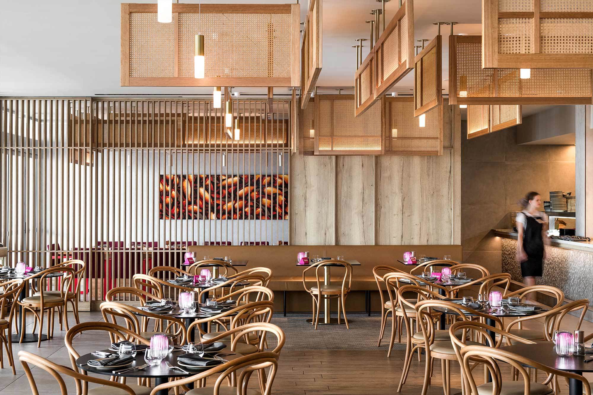 RILEY HOTEL PAPER CRANE RESTAURANT-Daviana Group RILEY HOTEL PAPER CRANE RESTAURANT-Daviana Group