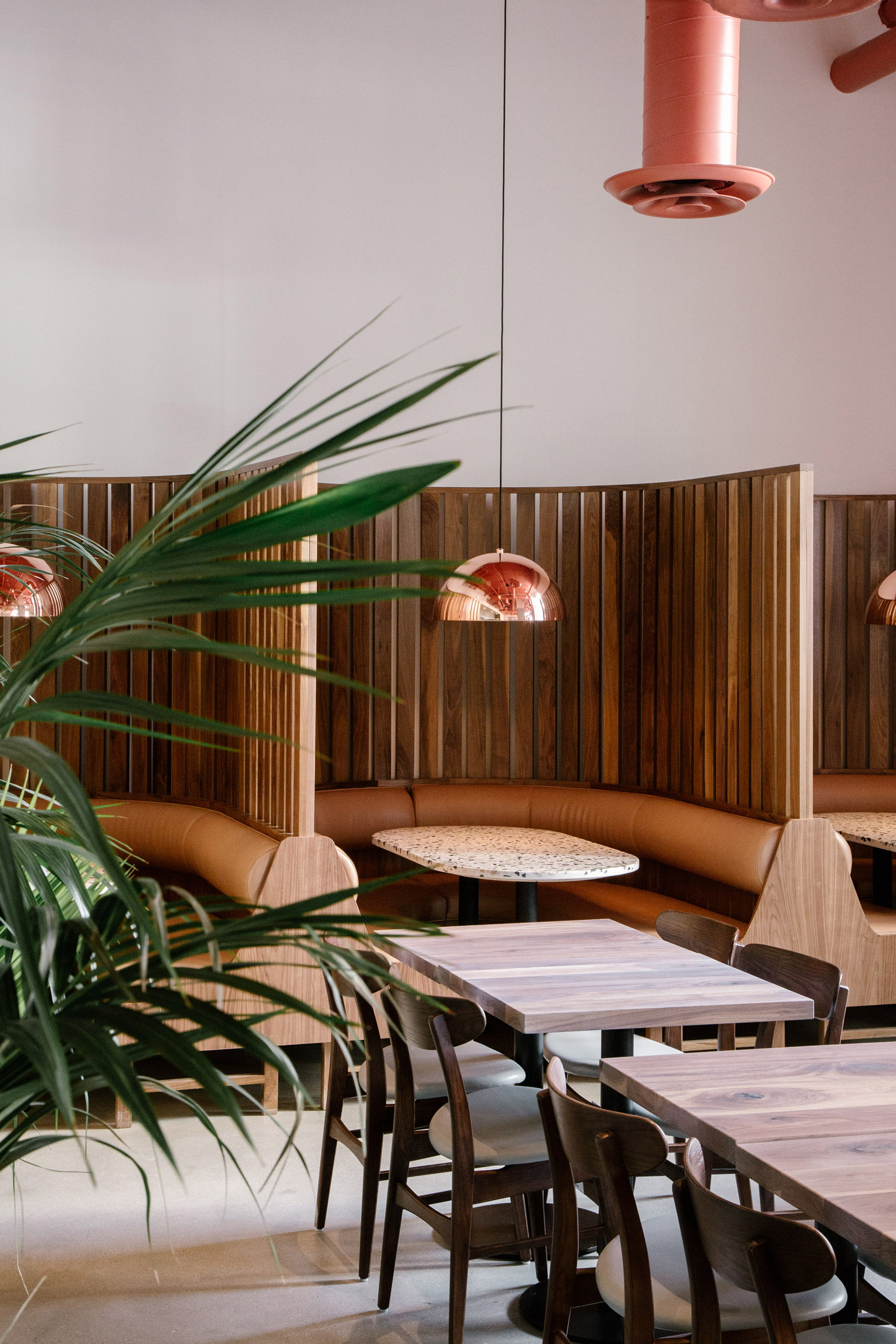 Salted Pig Restaurant-Daviana Group Salted Pig Restaurant-Daviana Group