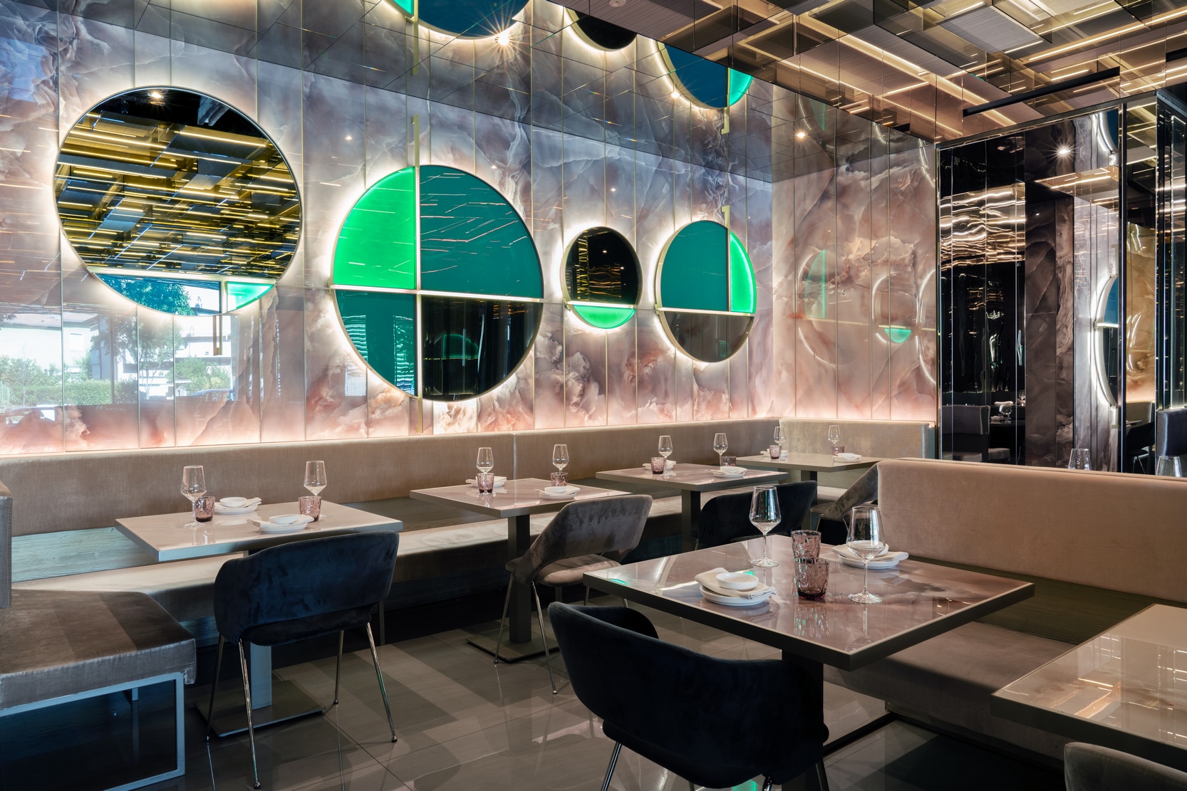 SANSHI Restaurant-Daviana Group SANSHI Restaurant-Daviana Group