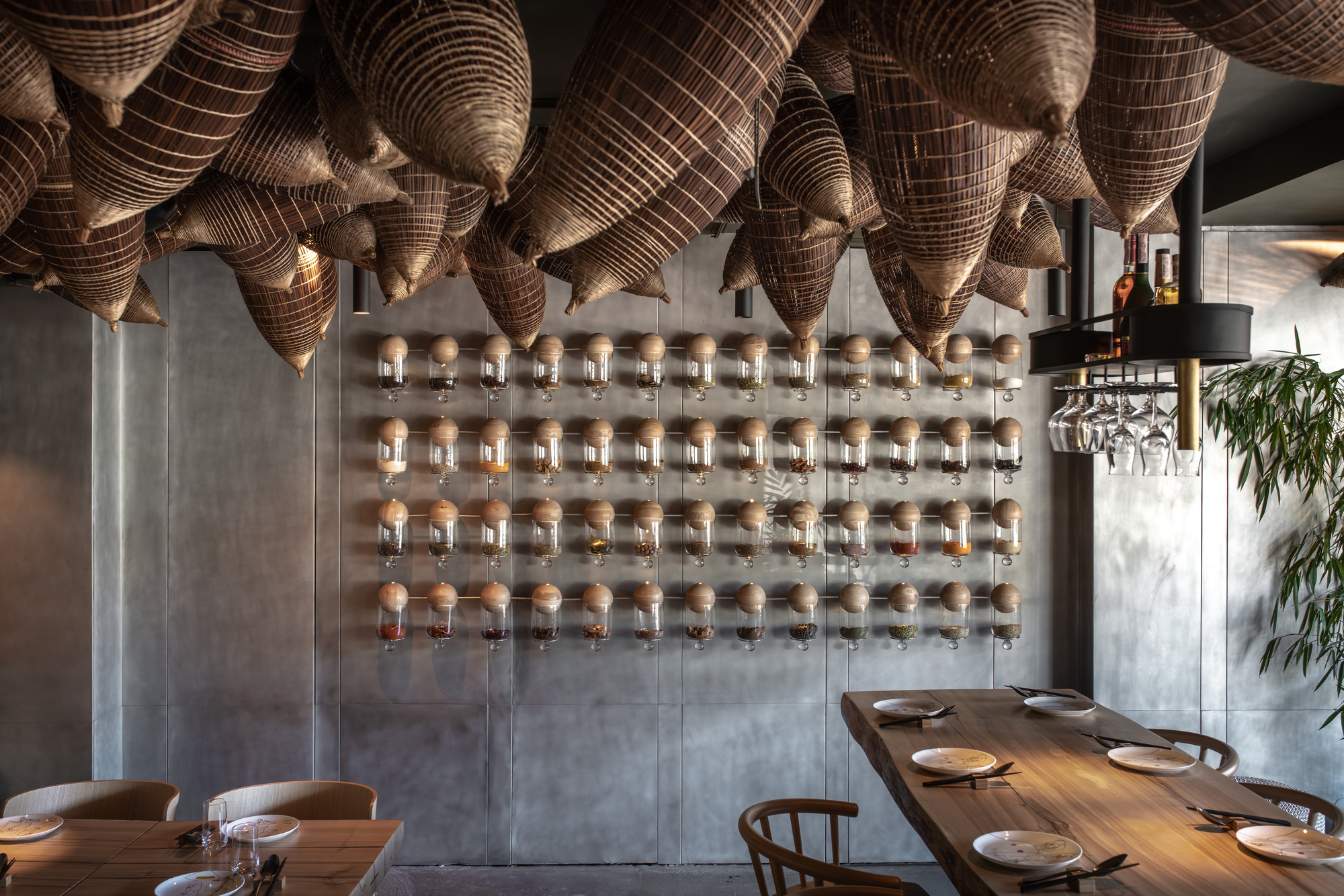 Spicy No Spicy restaurant-Daviana Group Spicy No Spicy restaurant-Daviana Group
