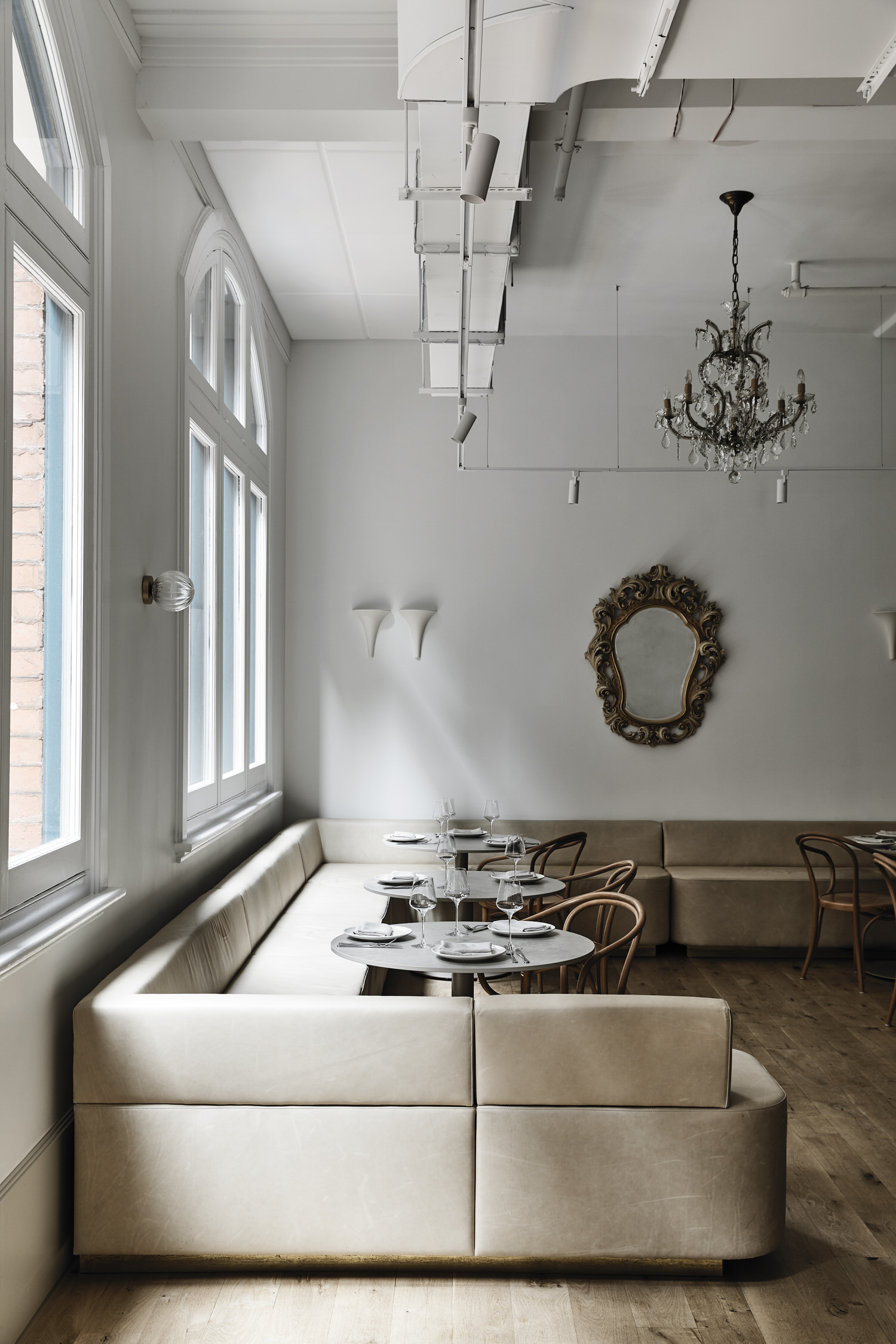 HAZEL Restaurant-Daviana Group