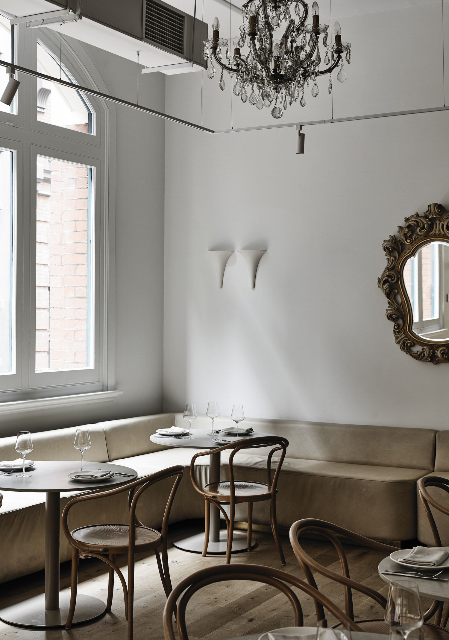 HAZEL Restaurant-Daviana Group
