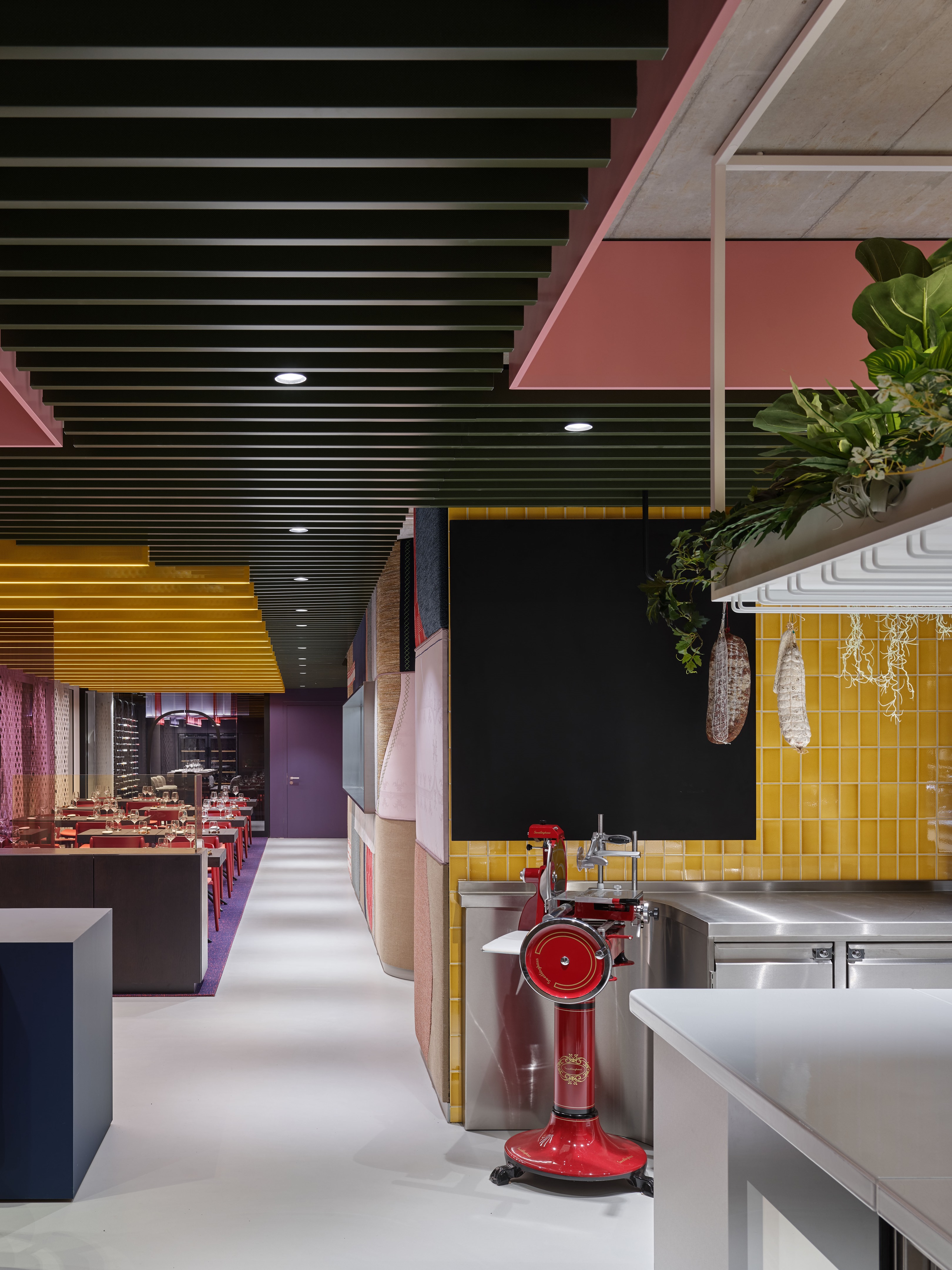 La Visione Restaurant-Daviana Group La Visione Restaurant-Daviana Group