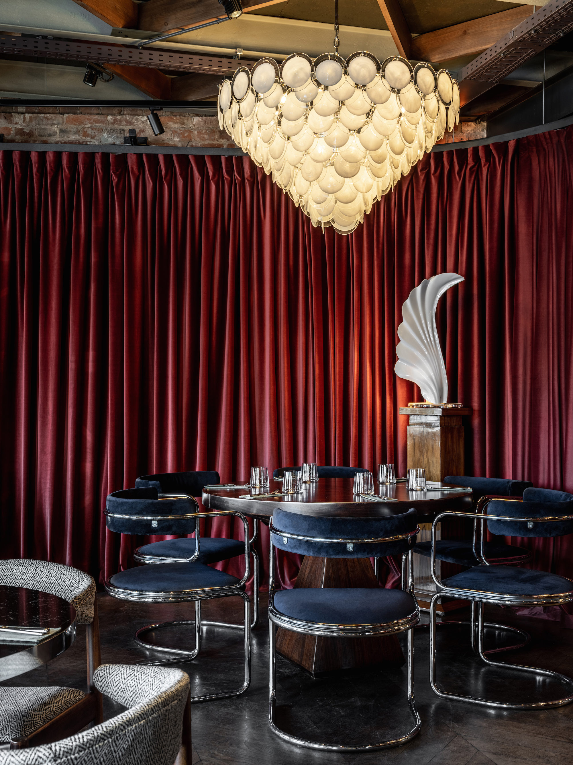 Strelka Bar-Daviana Group