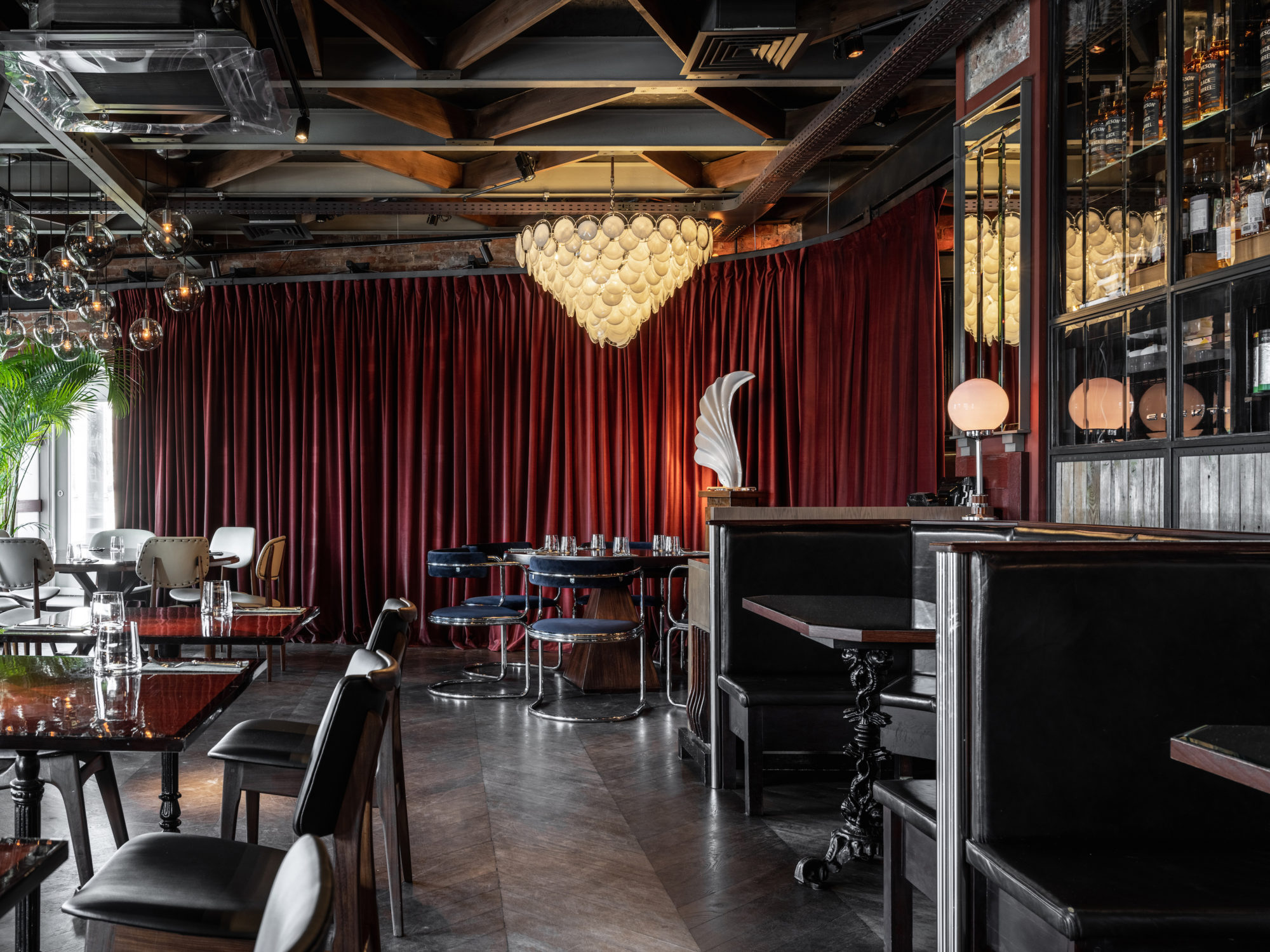 Strelka Bar-Daviana Group