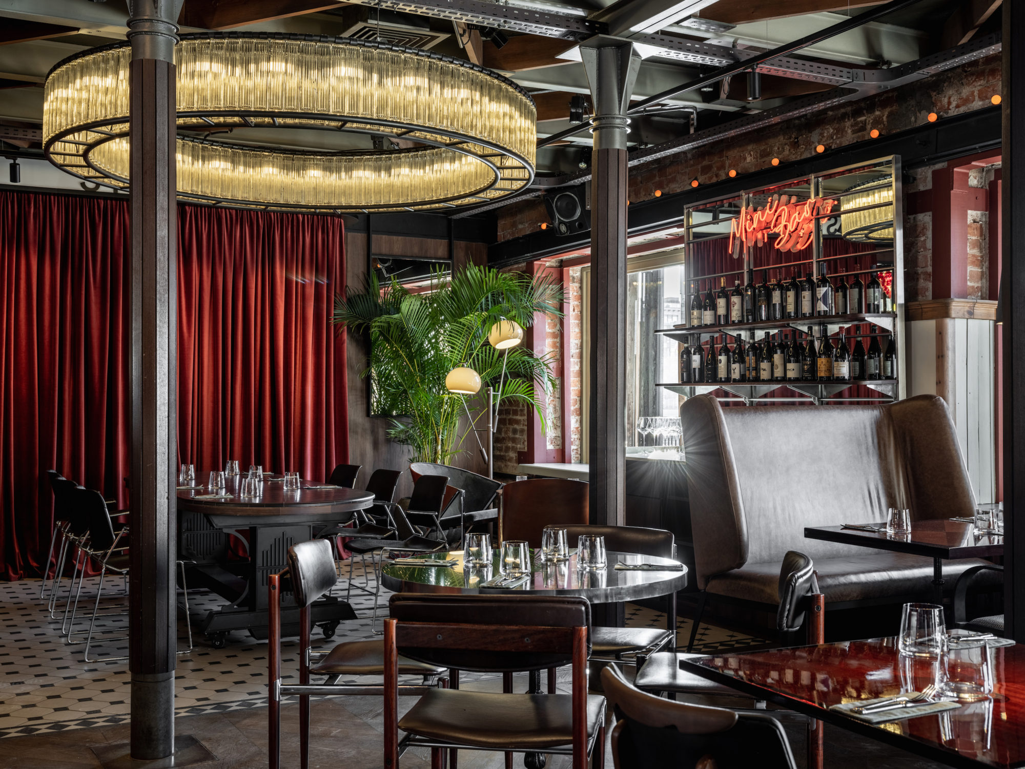 Strelka Bar-Daviana Group