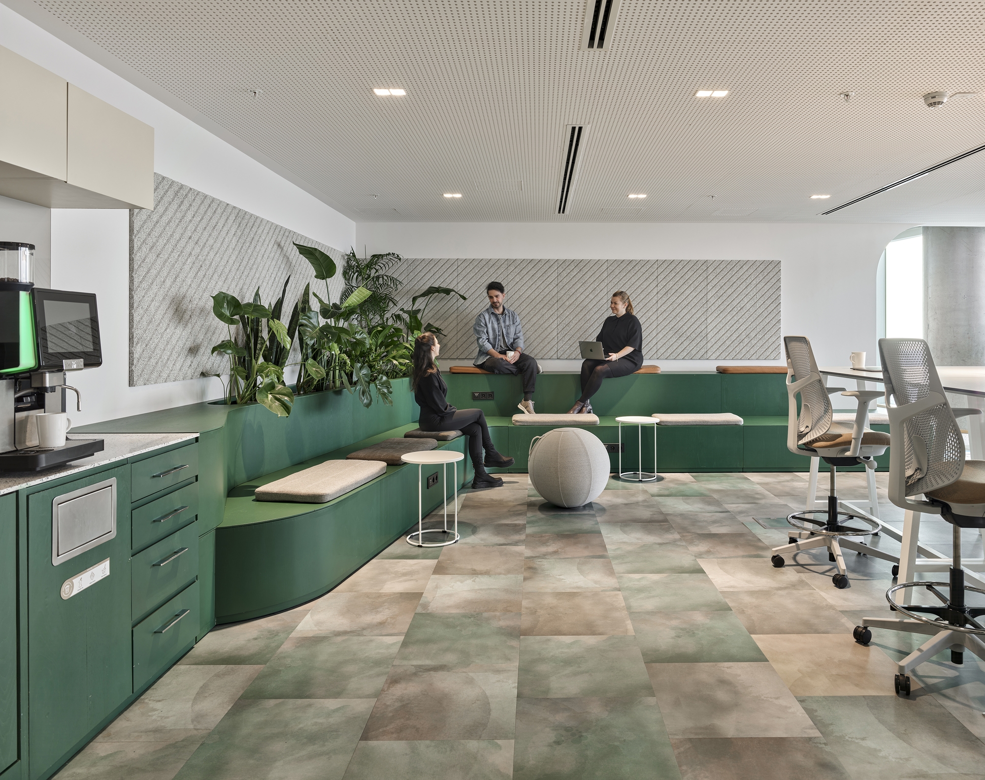 Confidential Client Offices-Daviana Group Confidential Client Offices-Daviana Group