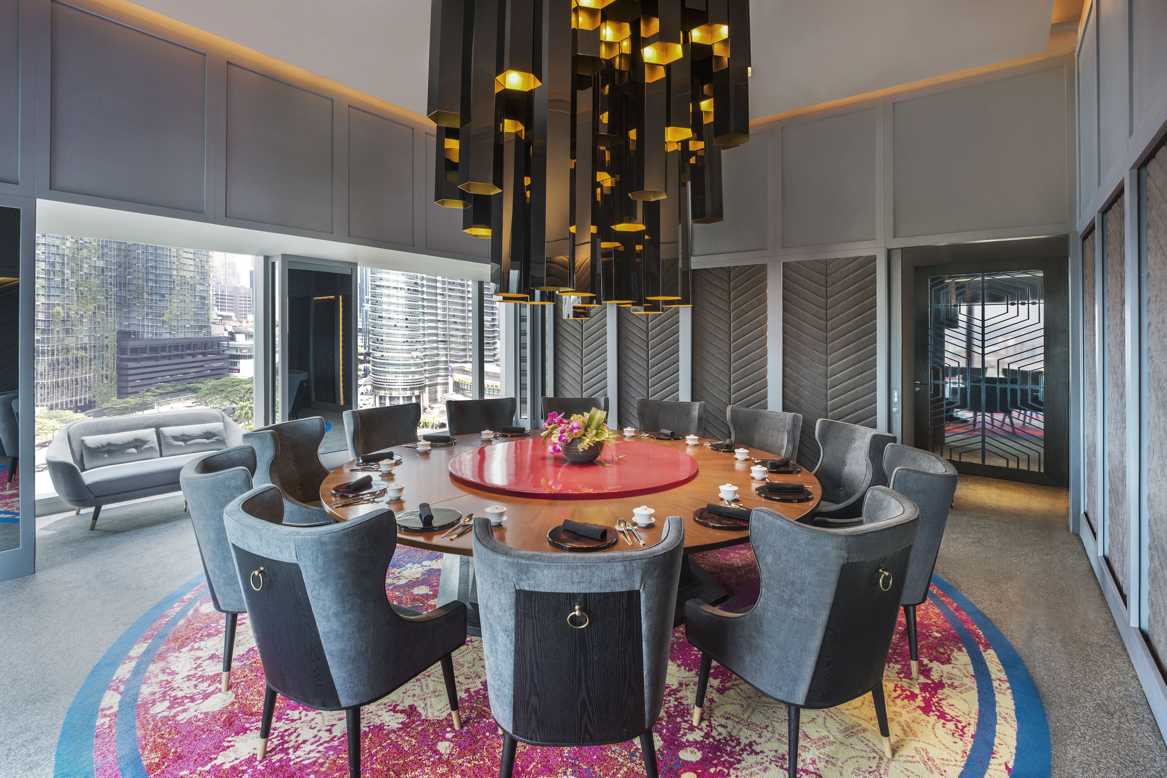 W Kuala Lumpur Hotel-Daviana Group W Kuala Lumpur Hotel-Daviana Group