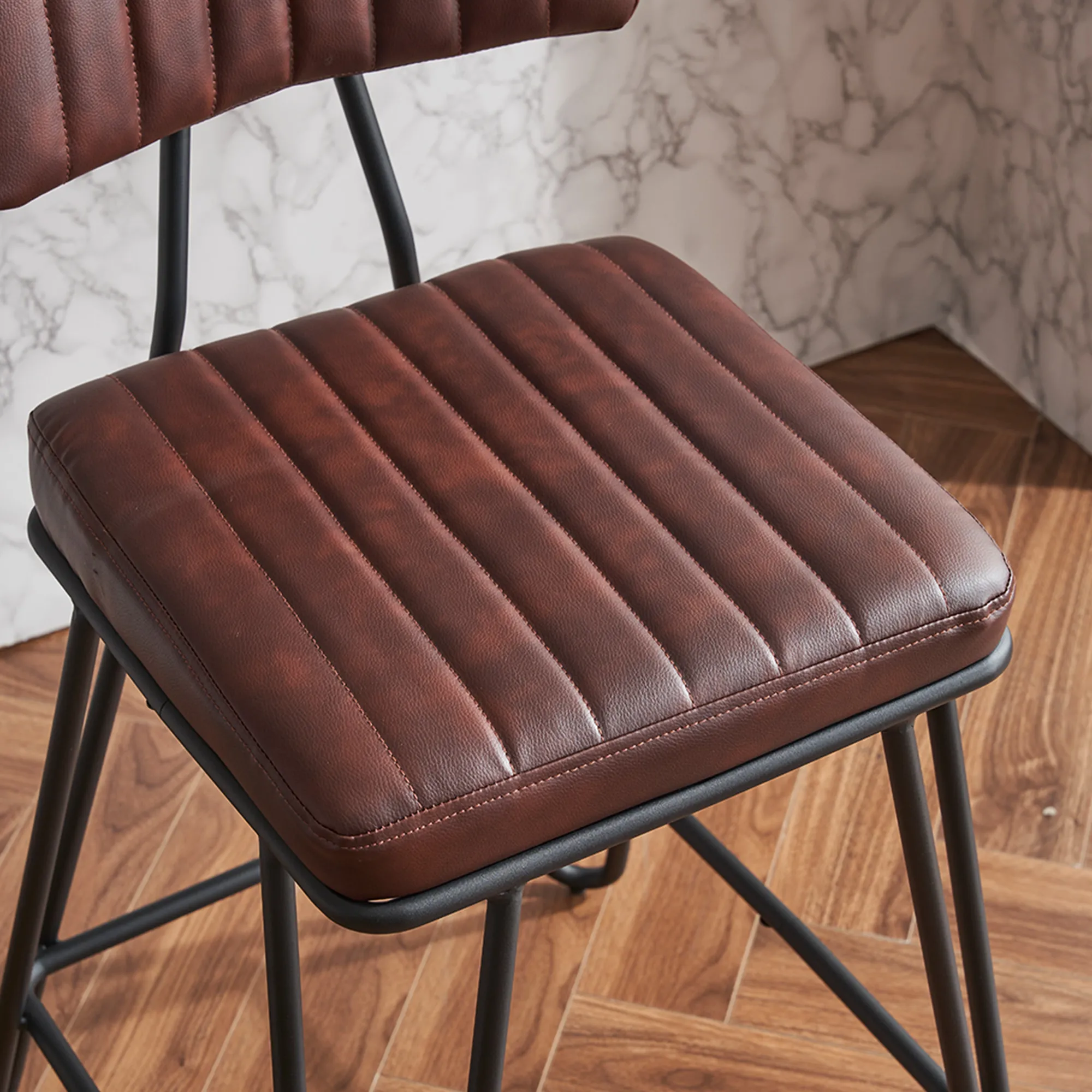 2026042803072452 PU Leather Counter Height Bar Stools