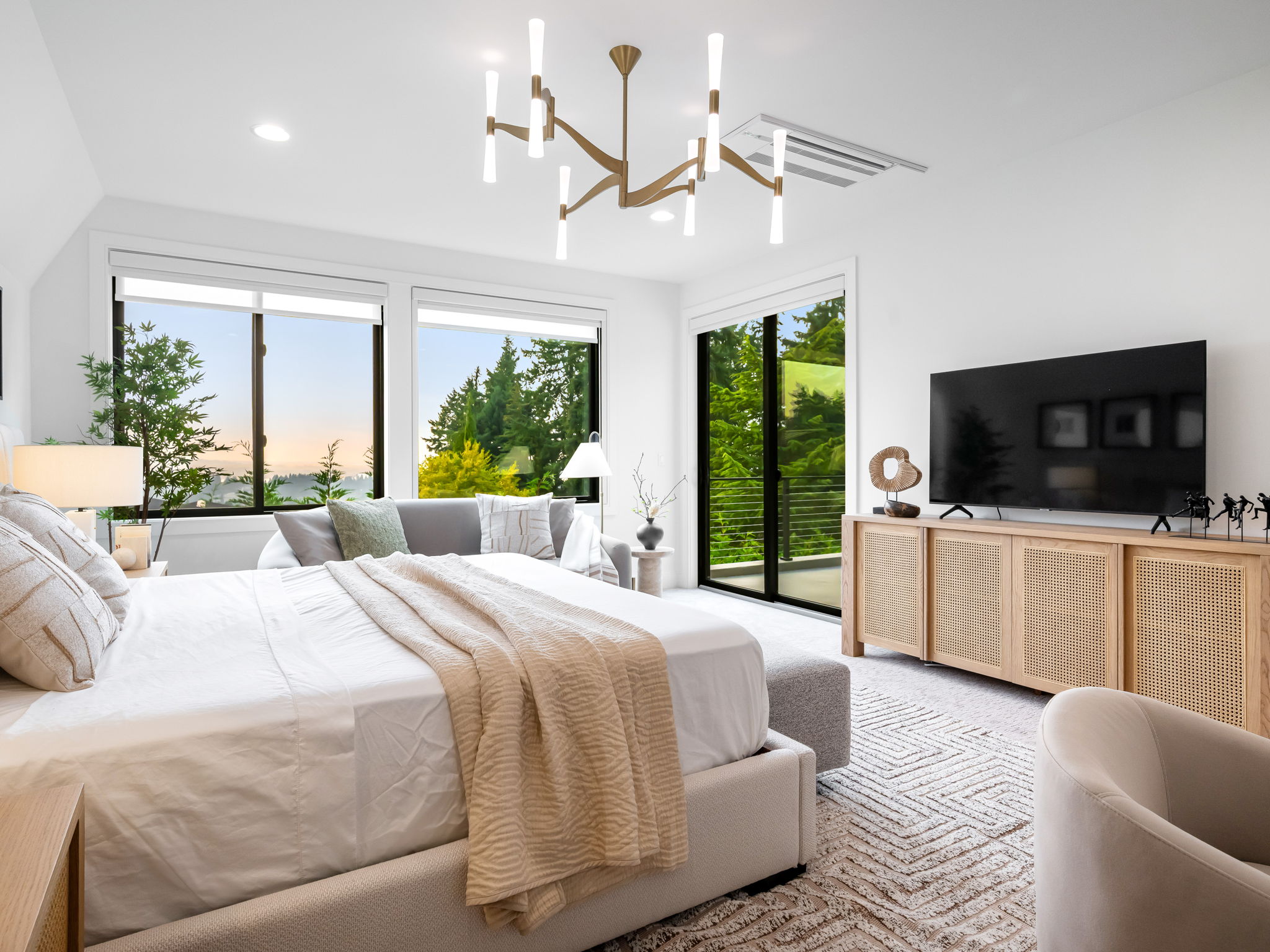 Clyde Hill-Daviana Group Clyde Hill-Daviana Group