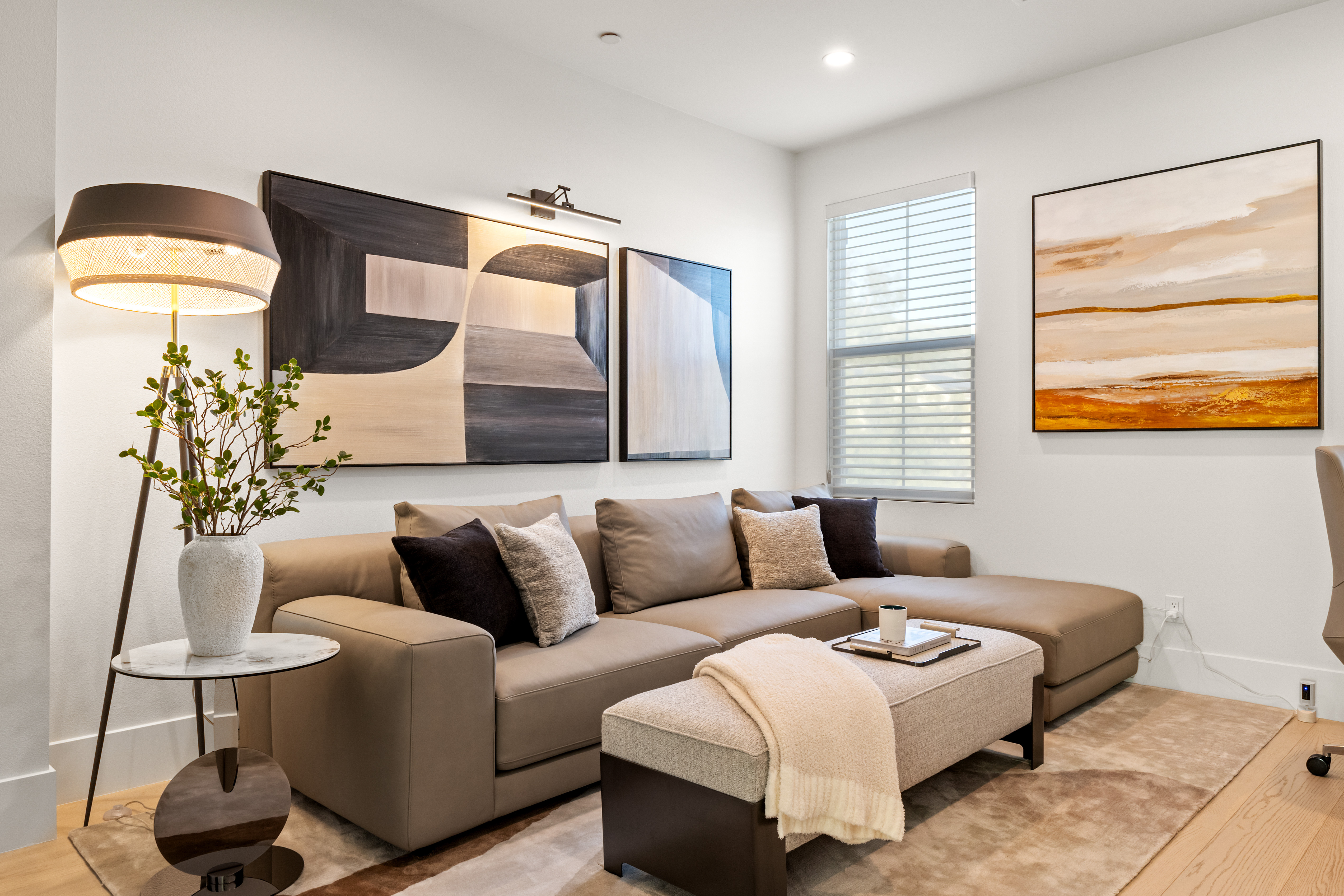 Longchamp | Irvine-Daviana Group Longchamp | Irvine-Daviana Group