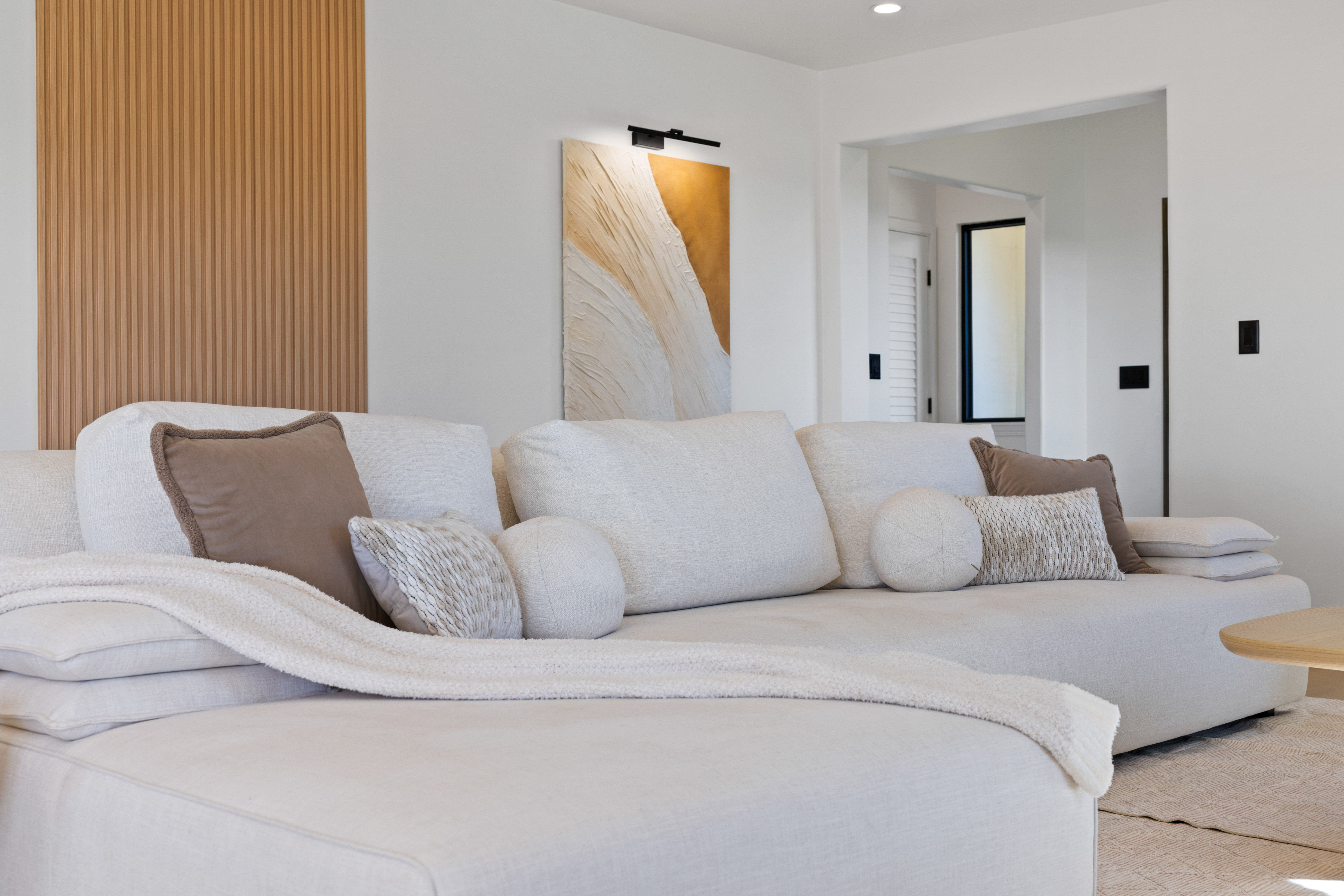 Tolani Ct | Diamond Bar-Daviana Group