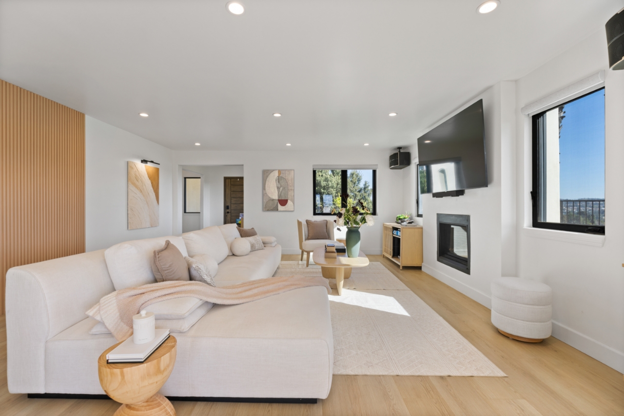 Tolani Ct | Diamond Bar-Daviana Group