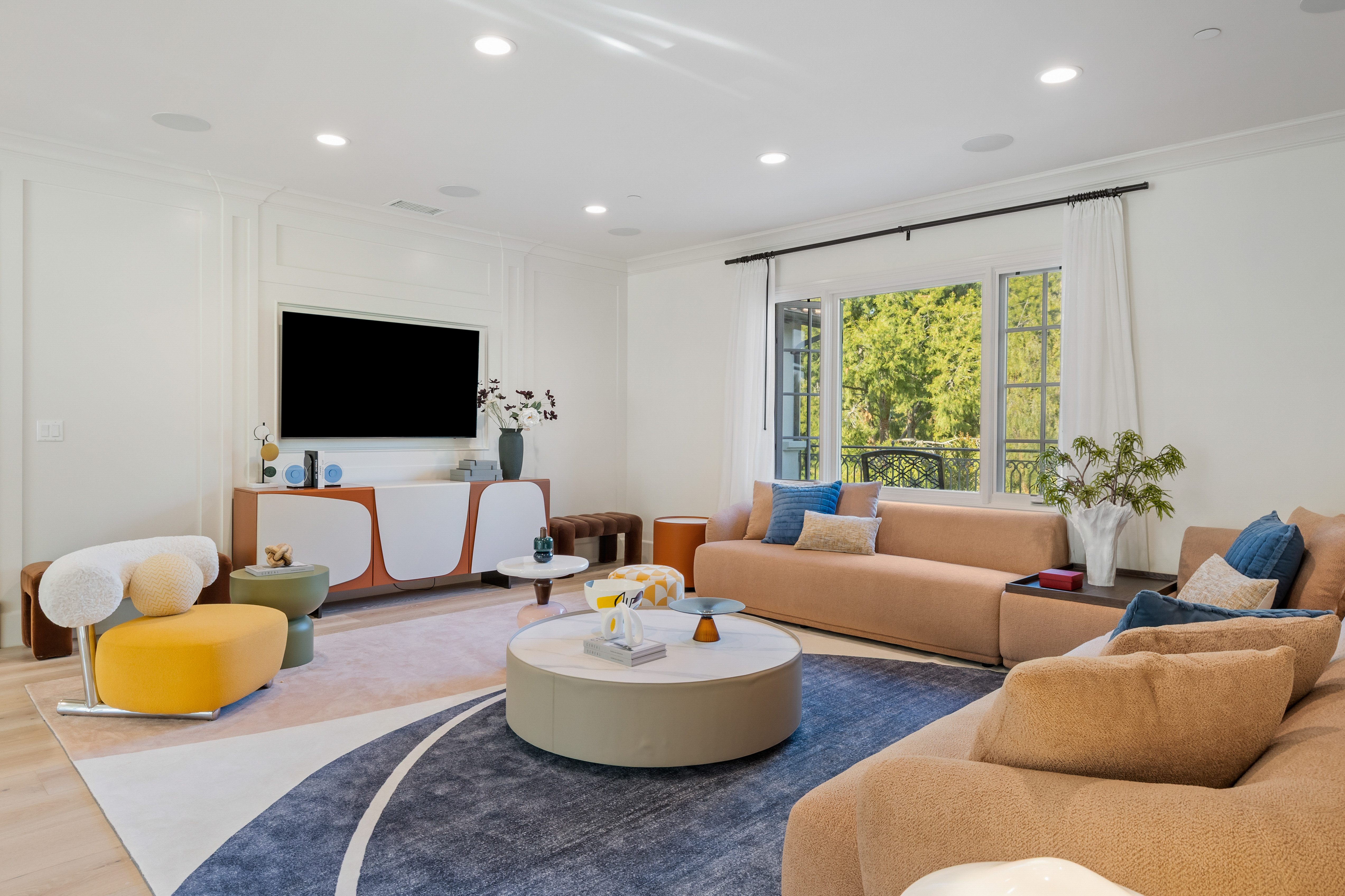 Larksong | Irvine, CA-Daviana Group