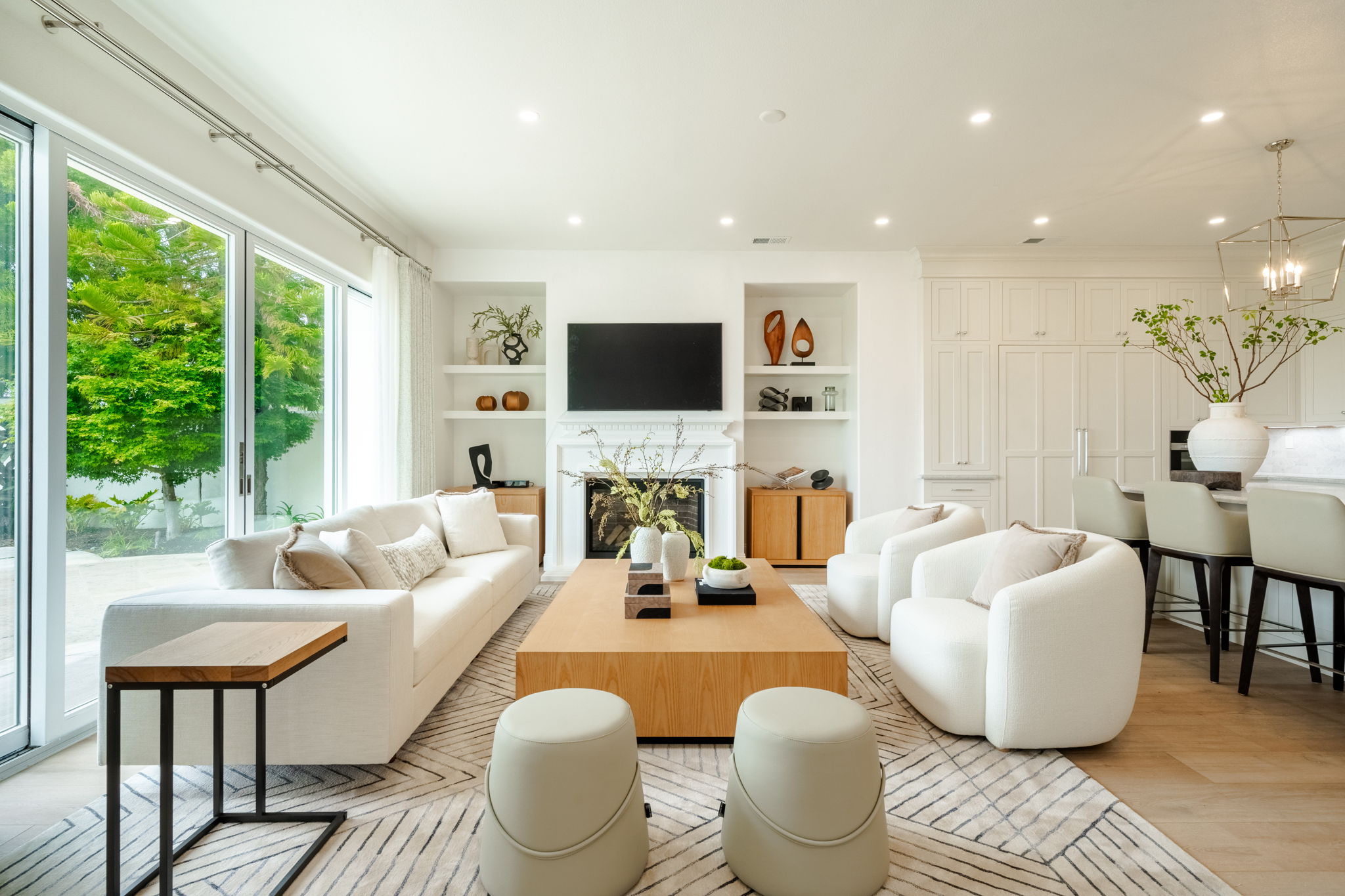 Dolomiti | Newport Beach-Daviana Group