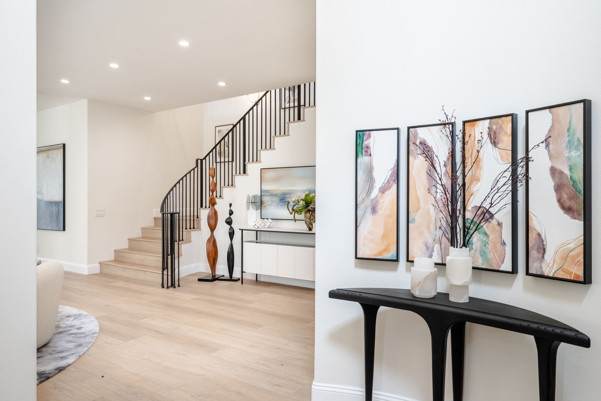 Dolomiti | Newport Beach-Daviana Group