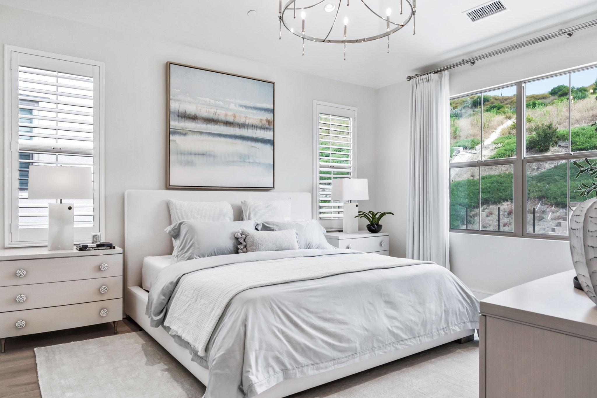 Mezza Luna | Irvine-Daviana Group