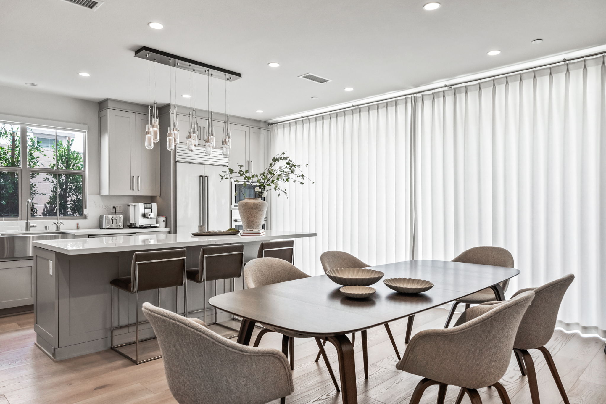 Mezza Luna | Irvine-Daviana Group