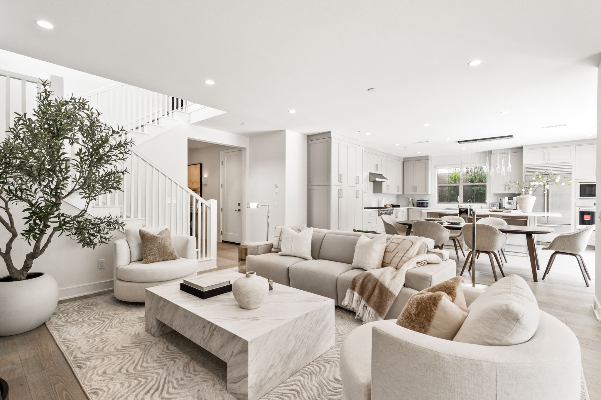 Mezza Luna | Irvine-Daviana Group