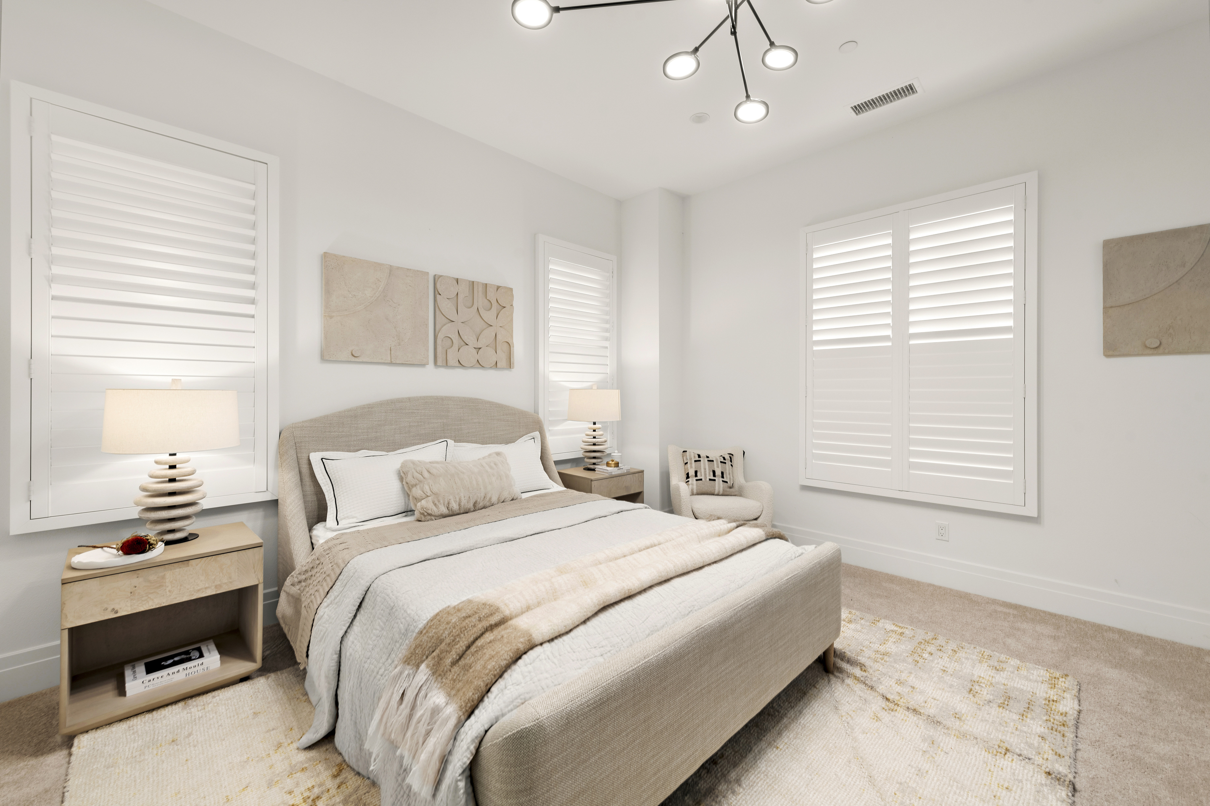 Lustro | Irvine-Daviana Group Lustro | Irvine-Daviana Group