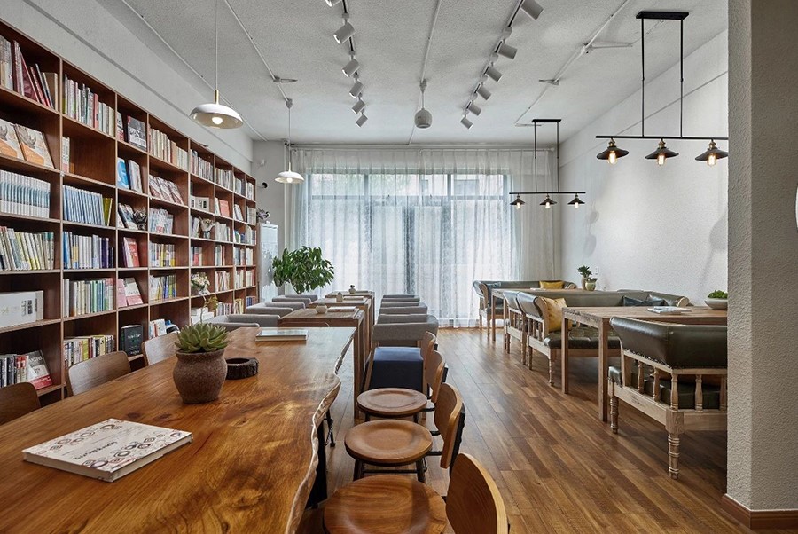 Bangkok Bookstore-Daviana Group