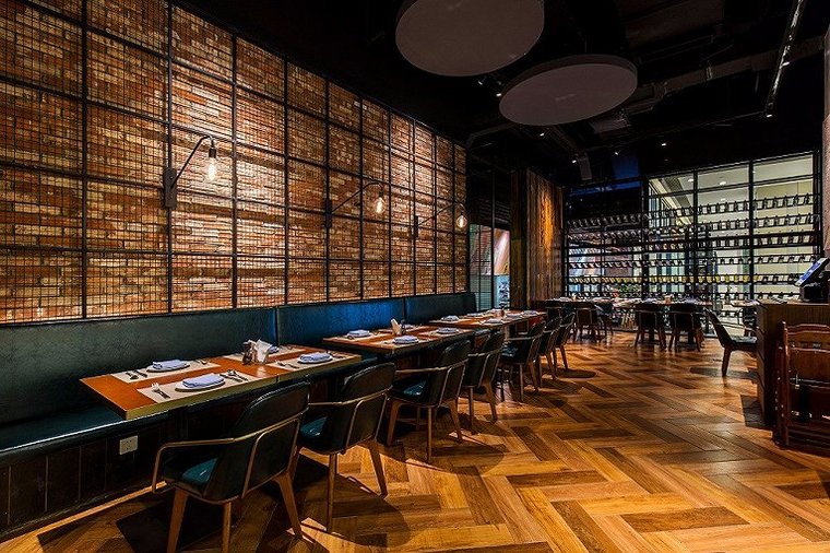 Phuket Liberal Western Restaurant-Daviana Group Phuket Liberal Western Restaurant-Daviana Group
