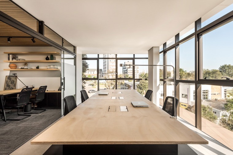 Frank Madeiras Office, Thailand-Daviana Group Frank Madeiras Office, Thailand-Daviana Group