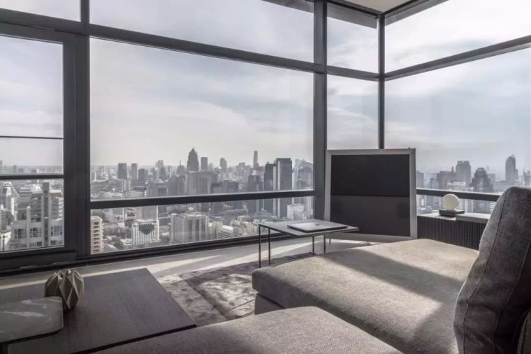 Upscale Studio Apartments in Bangkok-Daviana Group