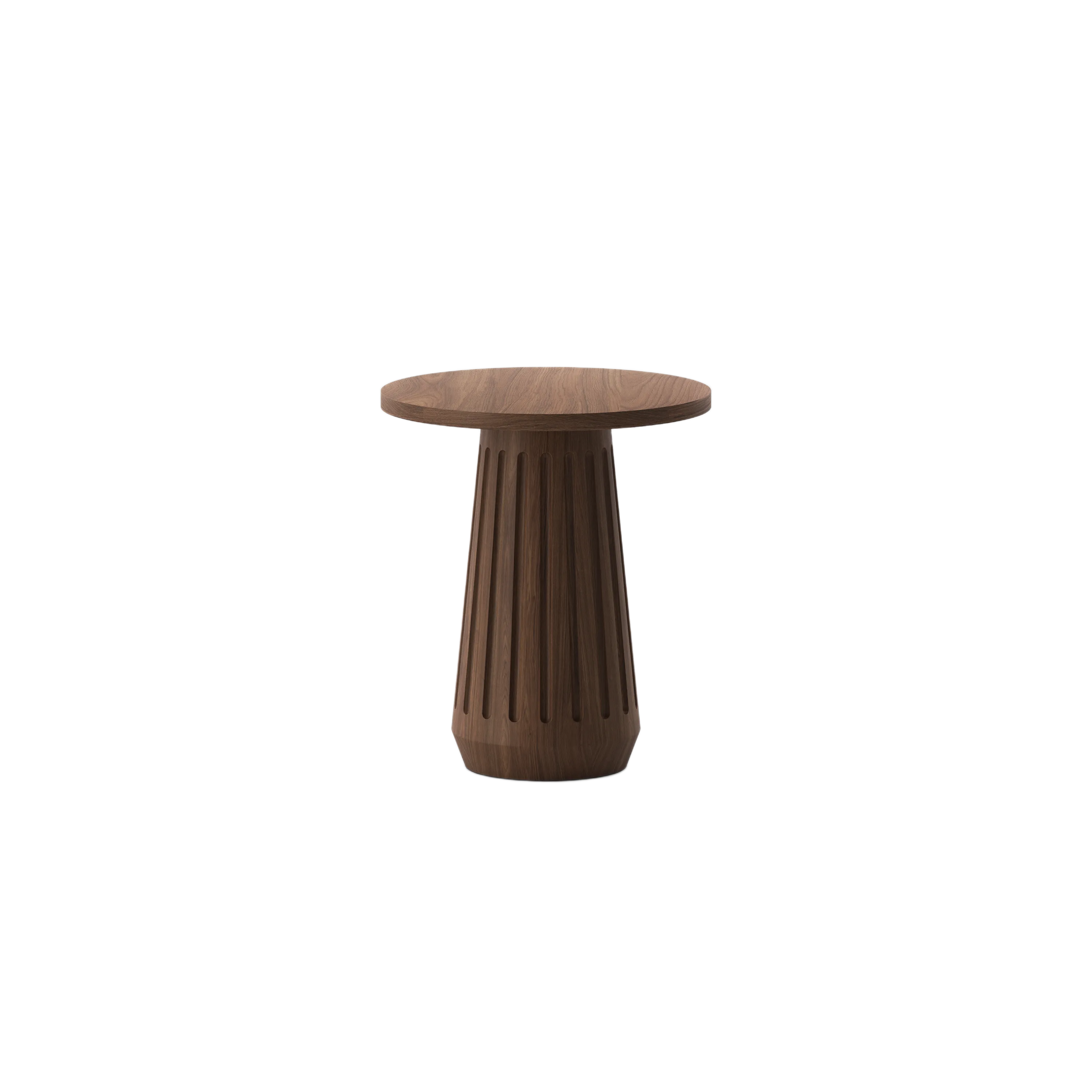 Modern Minimalist Round Side Table Modern Minimalist Round Side Table